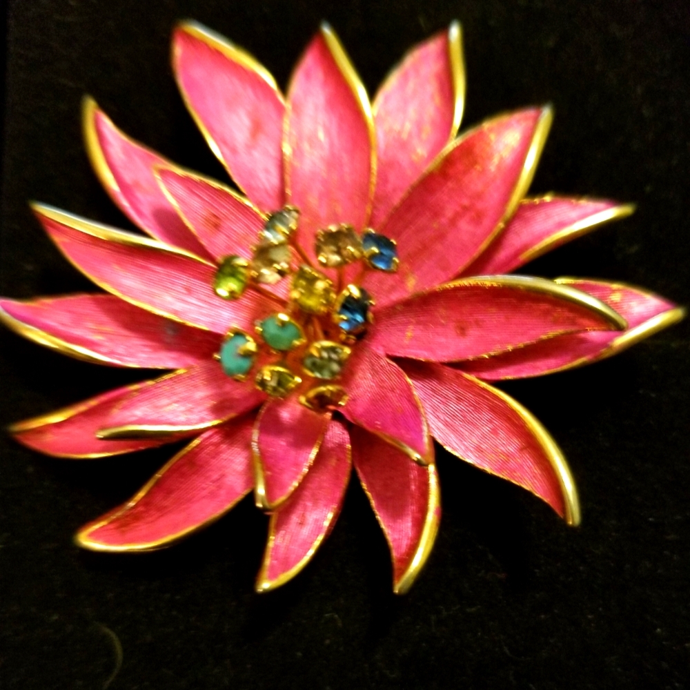 Vintage Flower Brooch